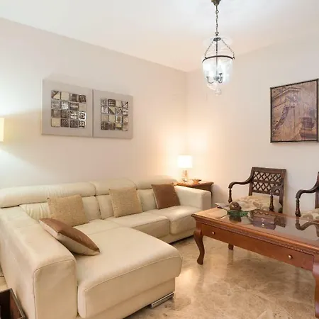 Keywise Perfect Location Next To Maria Zambrano Station, , ,pool And Free Parking Apartament Malaga