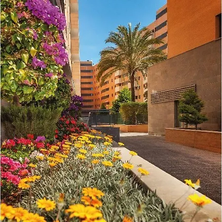 Keywise Perfect Location Next To Maria Zambrano Station, , ,pool And Free Parking Málaga