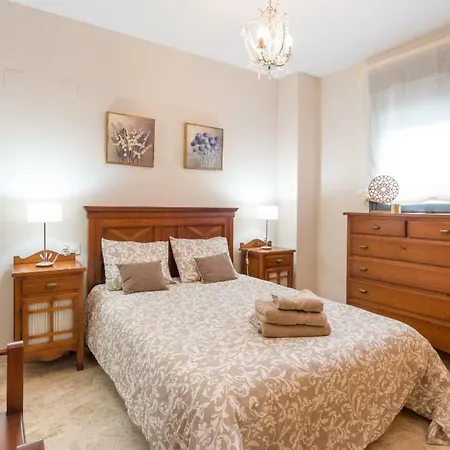 Keywise Perfect Location Next To Maria Zambrano Station, , ,pool And Free Parking * Malaga