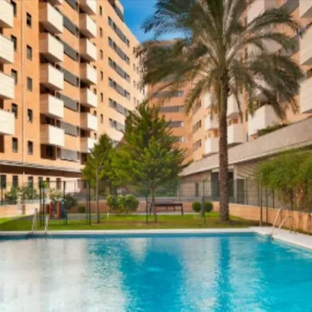 Keywise Perfect Location Next To Maria Zambrano Station, , ,pool And Free Parking Apartament