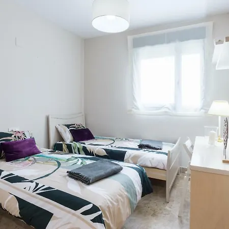 Keywise Perfect Location Next To Maria Zambrano Station, , ,pool And Free Parking Apartament